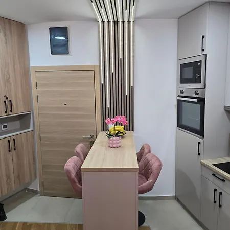 Avelis Lux 아파트 즐라티보